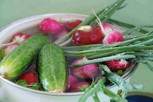 Эффективно ли замачивать овощи от нитратов?